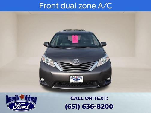 2017 Toyota Sienna XLE