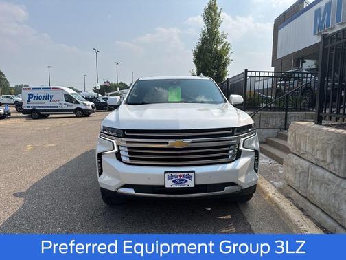 2023 Chevrolet Suburban High Country