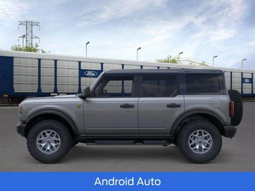 Carbonized Gray Metallic 2025 Ford Bronco Badlands