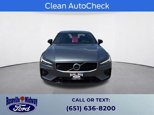 Gray 2019 Volvo S60 T6 R-Design