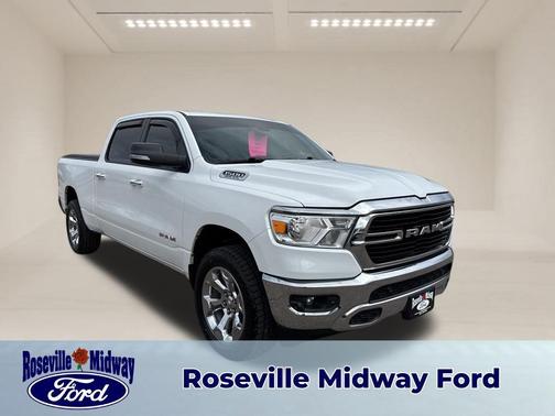 Bright White Clearcoat 2019 RAM 1500 Big Horn