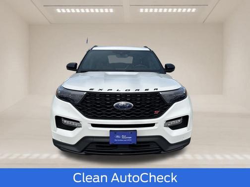 White 2022 Ford Explorer ST
