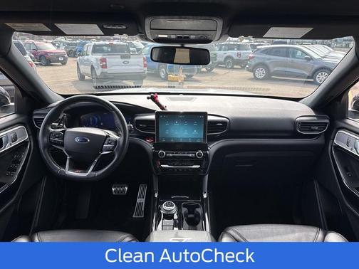 White 2022 Ford Explorer ST