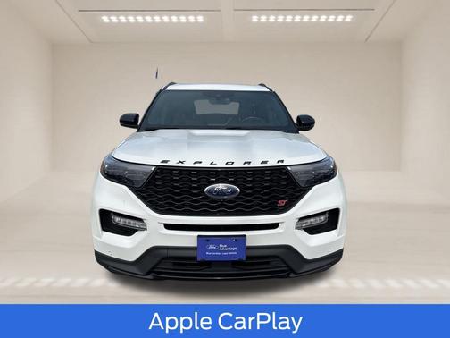 White 2022 Ford Explorer ST