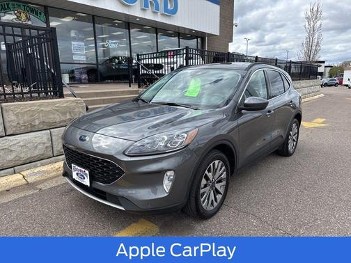 2022 Ford Escape Titanium