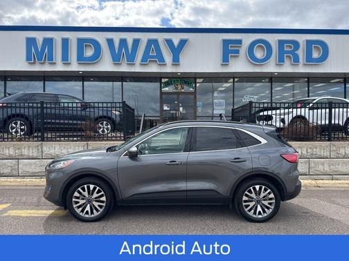 2022 Ford Escape Titanium