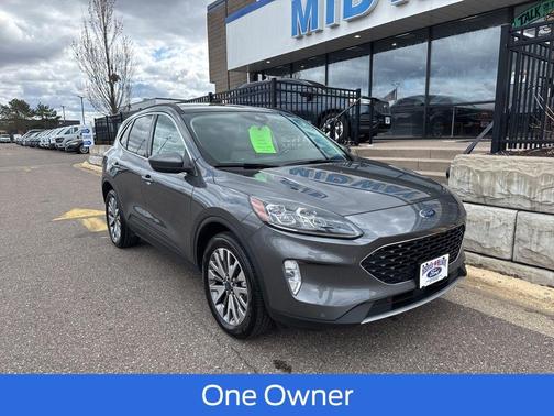 2022 Ford Escape Titanium