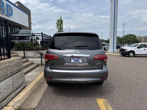 2017 INFINITI QX80 Base