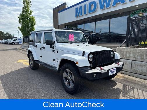 2016 Jeep Wrangler Unlimited Sahara