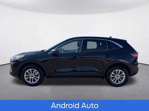 Black Metallic 2022 Ford Escape SE