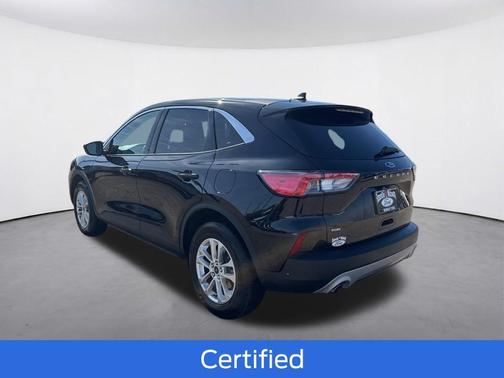 Black Metallic 2022 Ford Escape SE