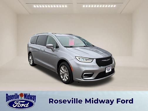 2021 Chrysler Pacifica Touring-L