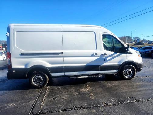 2018 Ford Transit-250 Base