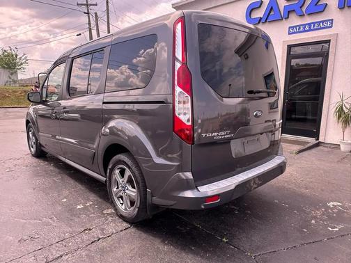 2020 Ford Transit Connect Titanium w/Rear Liftgate