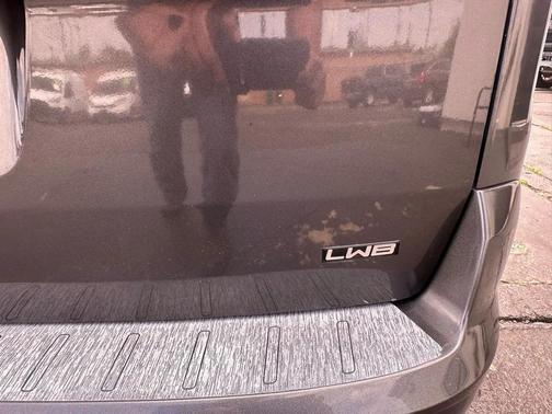 2020 Ford Transit Connect Titanium w/Rear Liftgate