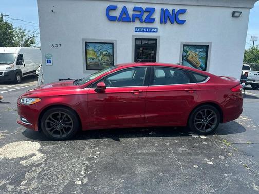 RED 2018 Ford Fusion SE