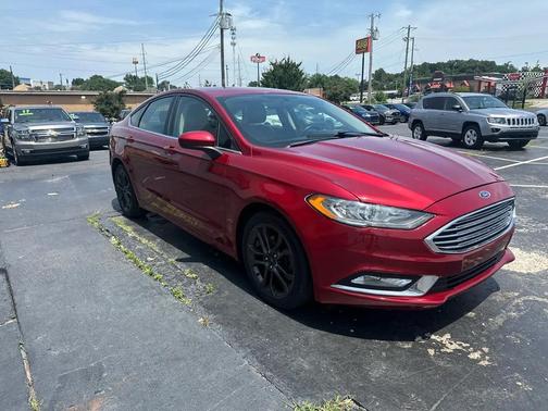 RED 2018 Ford Fusion SE