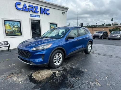 BLUE 2022 Ford Escape S