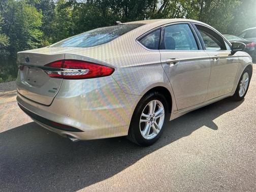 Gold 2018 Ford Fusion SE