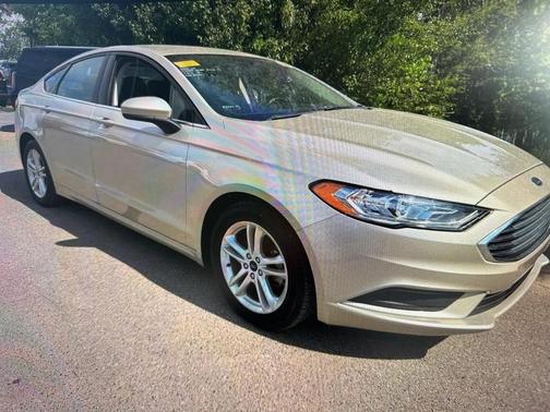 Gold 2018 Ford Fusion SE
