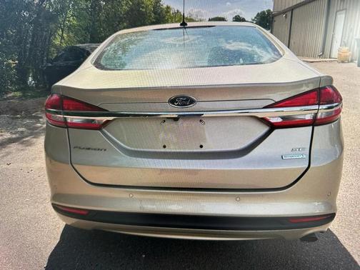 Gold 2018 Ford Fusion SE