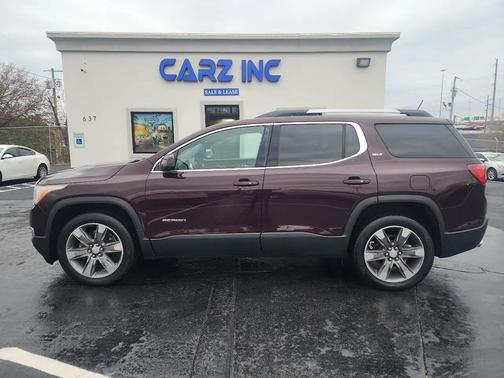 BURGND 2017 GMC Acadia SLT-2