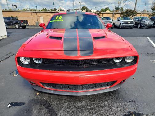 2016 Dodge Challenger SXT