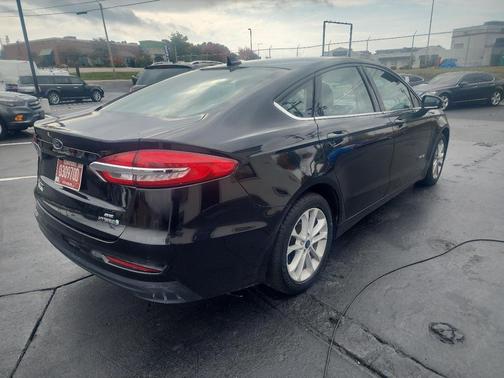 2019 Ford Fusion Hybrid SE