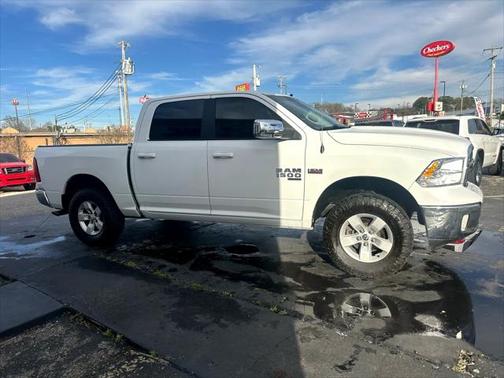 2019 RAM 1500 SLT
