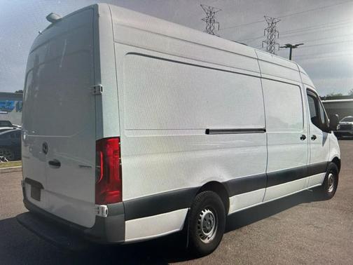 WHITE 2021 Mercedes-Benz Sprinter 2500 High Roof