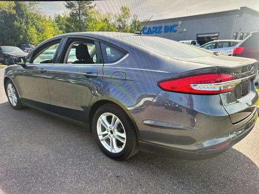 GRAY 2018 Ford Fusion SE