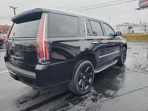 2015 Cadillac Escalade Luxury