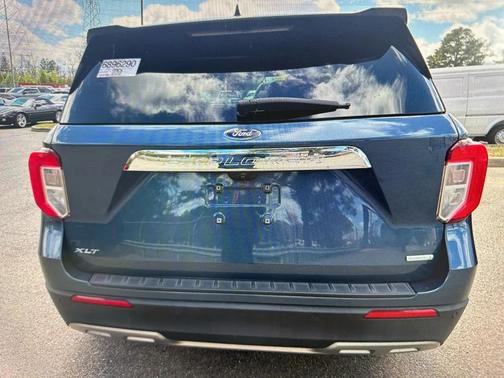 Blue 2020 Ford Explorer XLT RWD