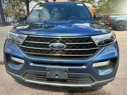Blue 2020 Ford Explorer XLT RWD