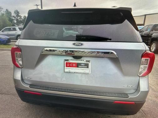 Silver 2022 Ford Explorer XLT 4WD