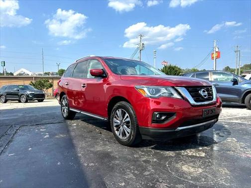 2018 Nissan Pathfinder SV