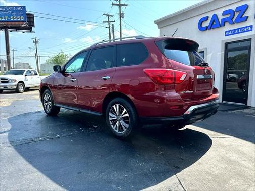 2018 Nissan Pathfinder SV