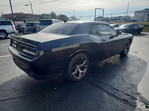 2018 Dodge Challenger SXT