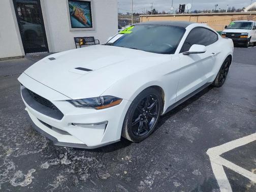 2020 Ford Mustang EcoBoost