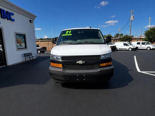 WHITE 2021 Chevrolet Express 2500 LT