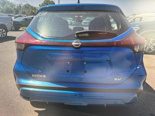 BLUE 2022 Nissan Kicks SV