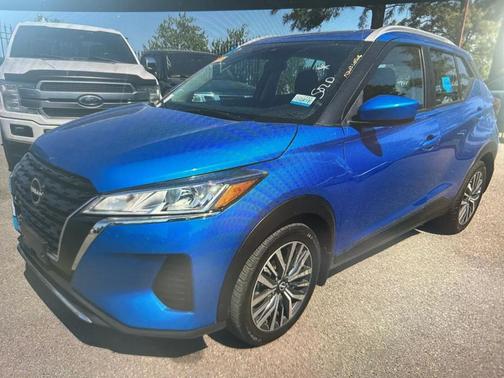 BLUE 2022 Nissan Kicks SV