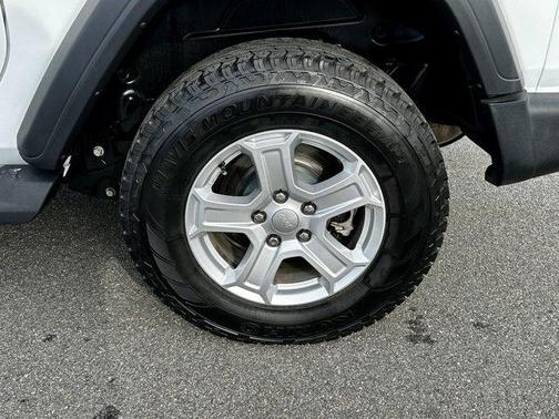 2020 Jeep Wrangler Sport