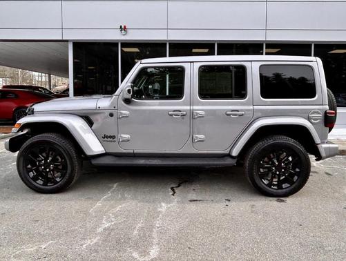2021 Jeep Wrangler Unlimited Sahara Altitude