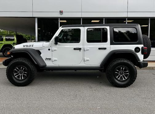 2024 Jeep Wrangler Sport