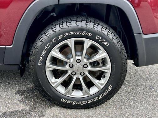 2020 Jeep Cherokee Latitude Plus