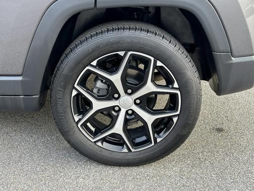 Metallic 2024 Jeep Compass Limited