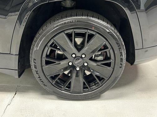 Diamond Black 2024 Jeep Wagoneer S Launch Edition