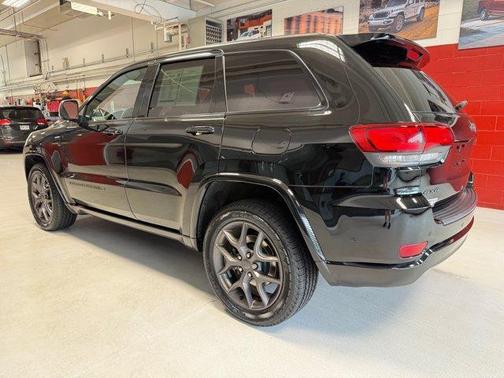 Diamond Black 2021 Jeep Grand Cherokee Limited