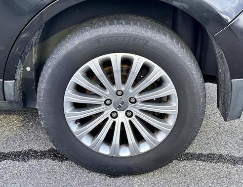 2013 Lincoln MKX Base